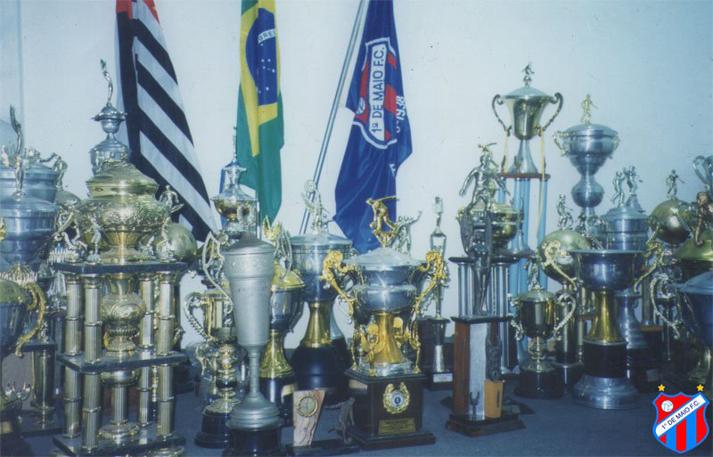 Sala de troféus do 1º de Maio, dentro do clube, no Tatuapé, Zona Leste de SP. (foto: Arquivo/1º de Maio)